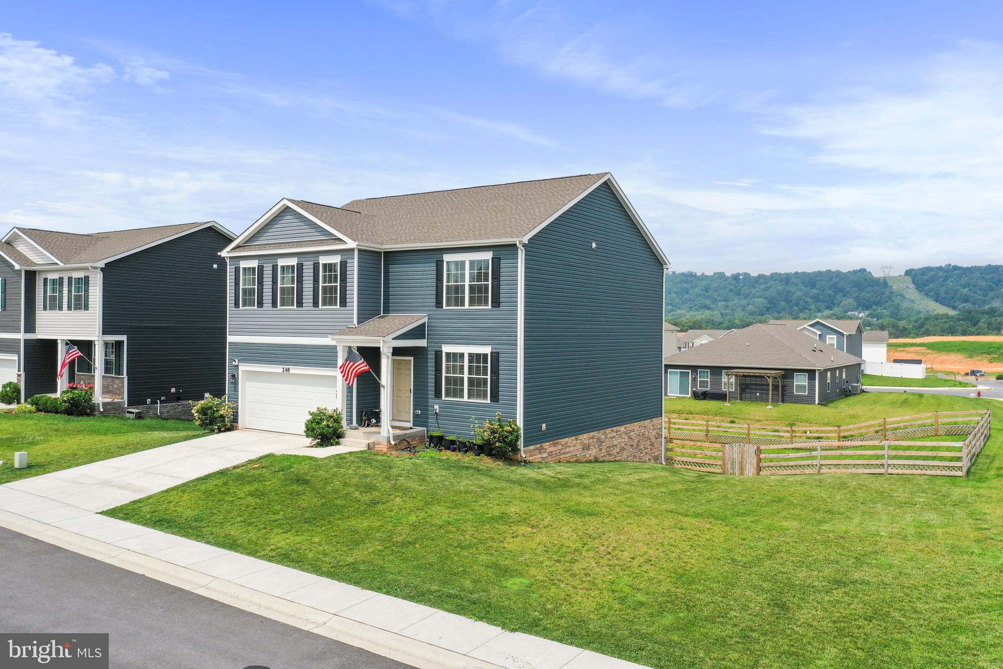RED HILL - Residential