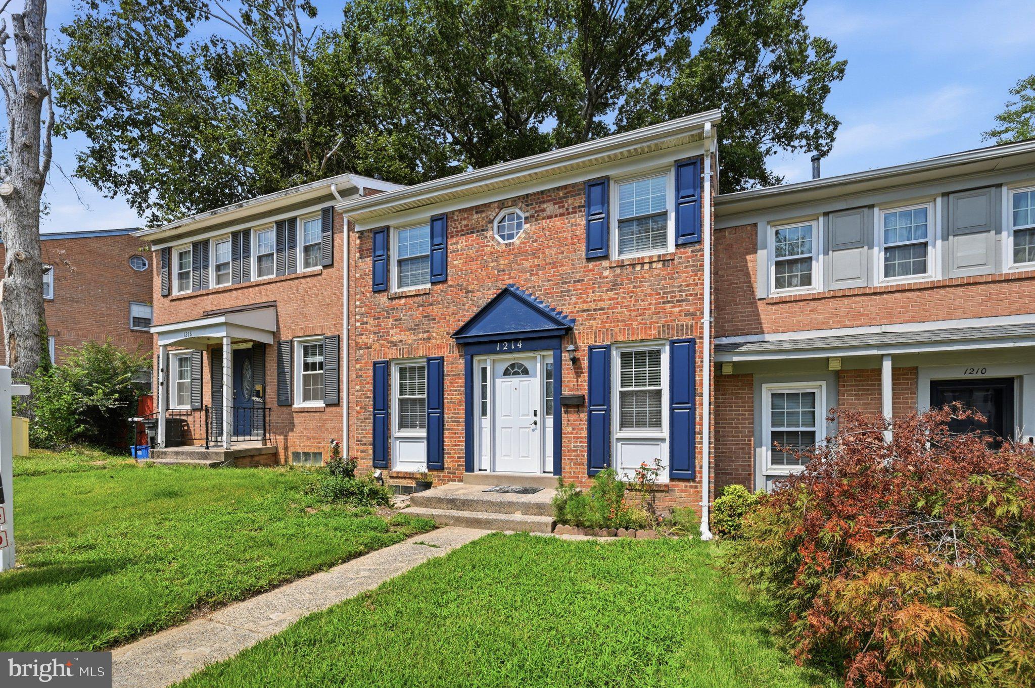 1214 FOX RUN PLACE