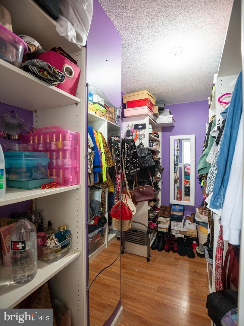 PRESIDENTIAL TOWERS - Residential Lease