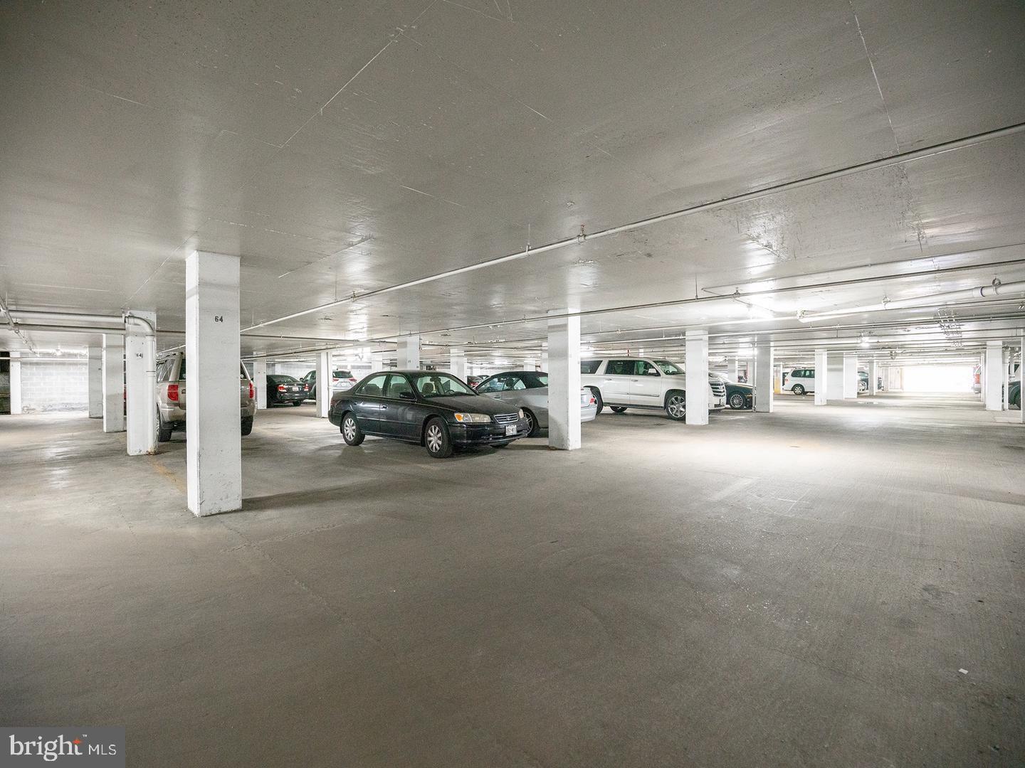 PRESIDENTIAL TOWERS - Residential Lease