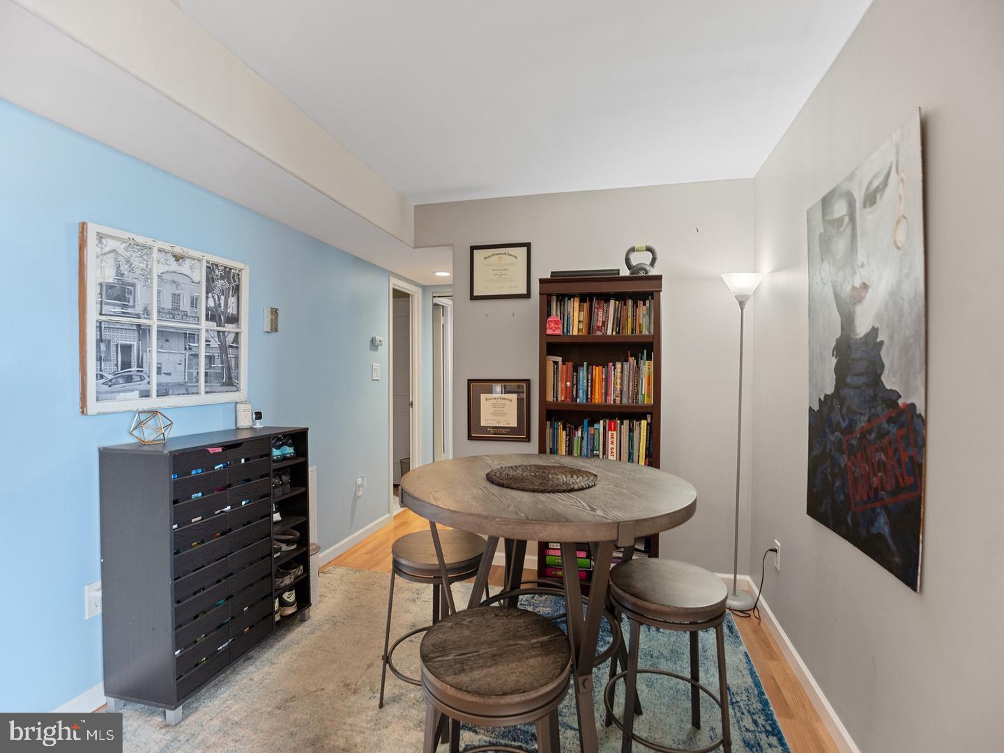 PRESIDENTIAL TOWERS - Residential Lease