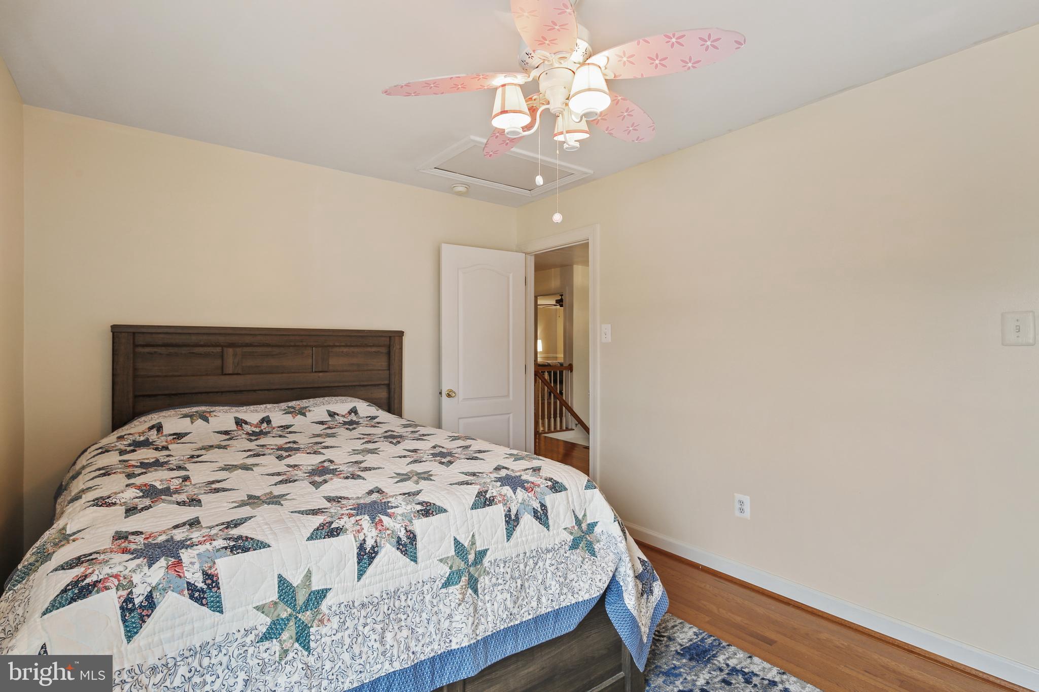 COLONIAL PARK - Residential