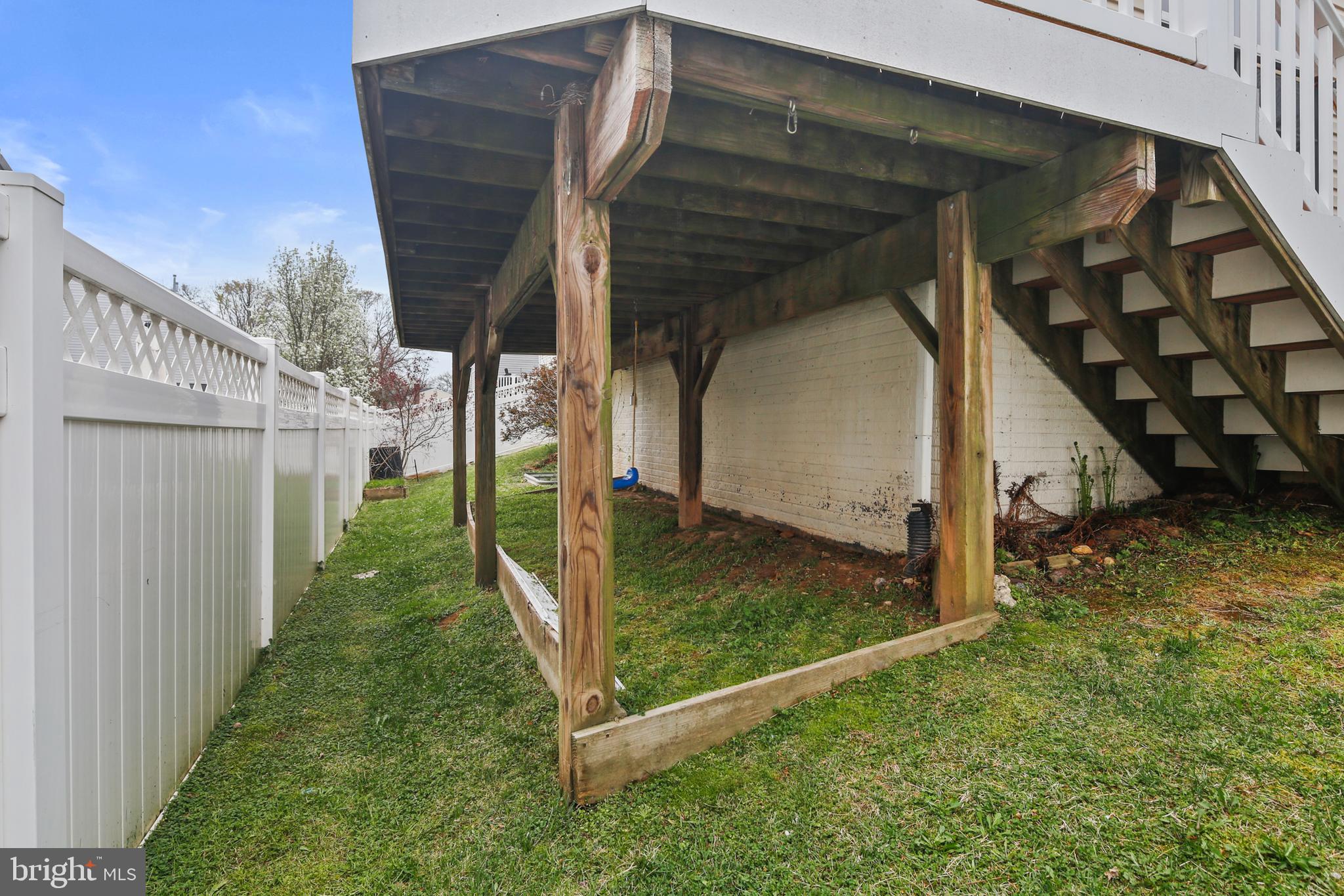 COLONIAL PARK - Residential