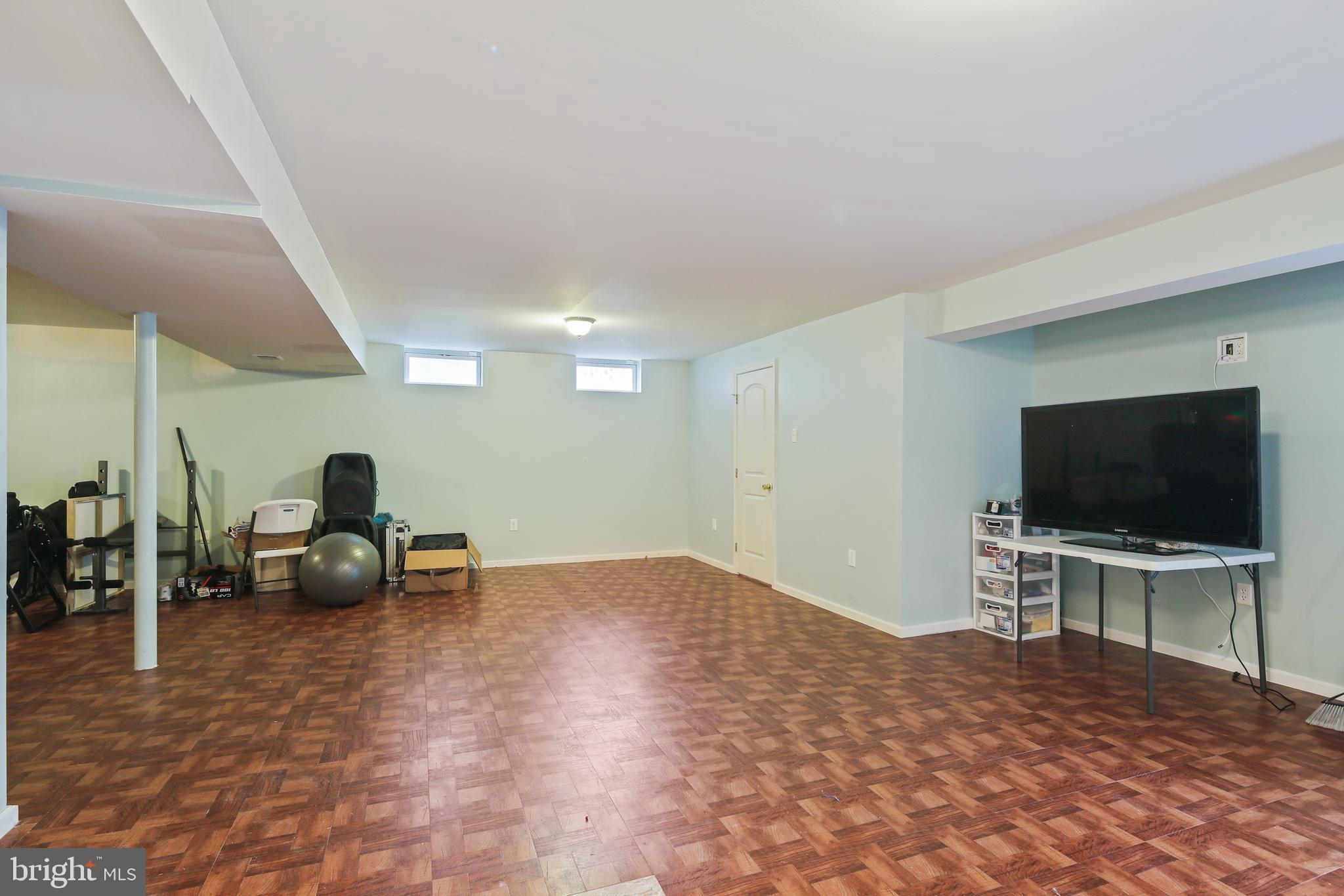 COLONIAL PARK - Residential