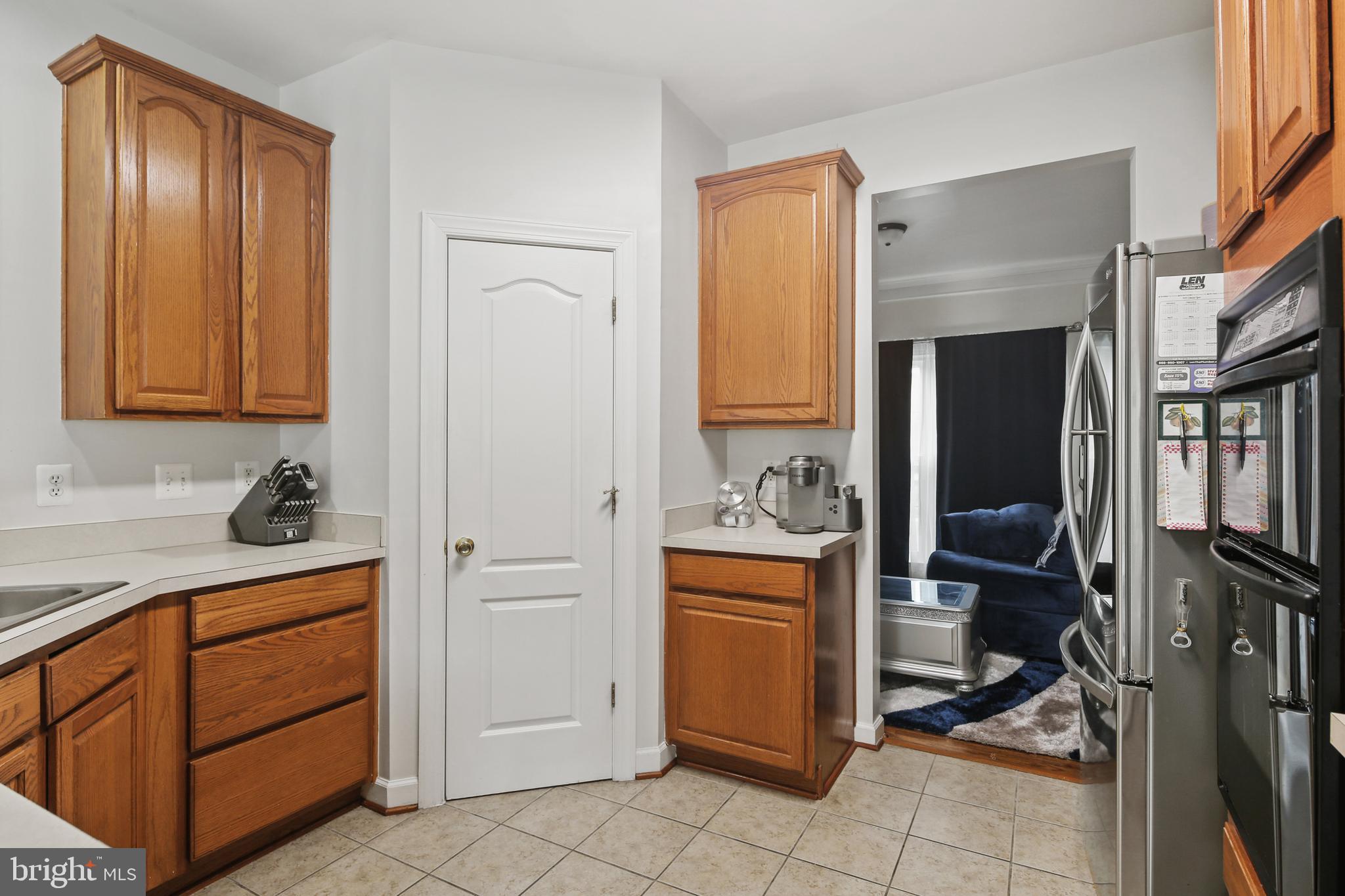 COLONIAL PARK - Residential