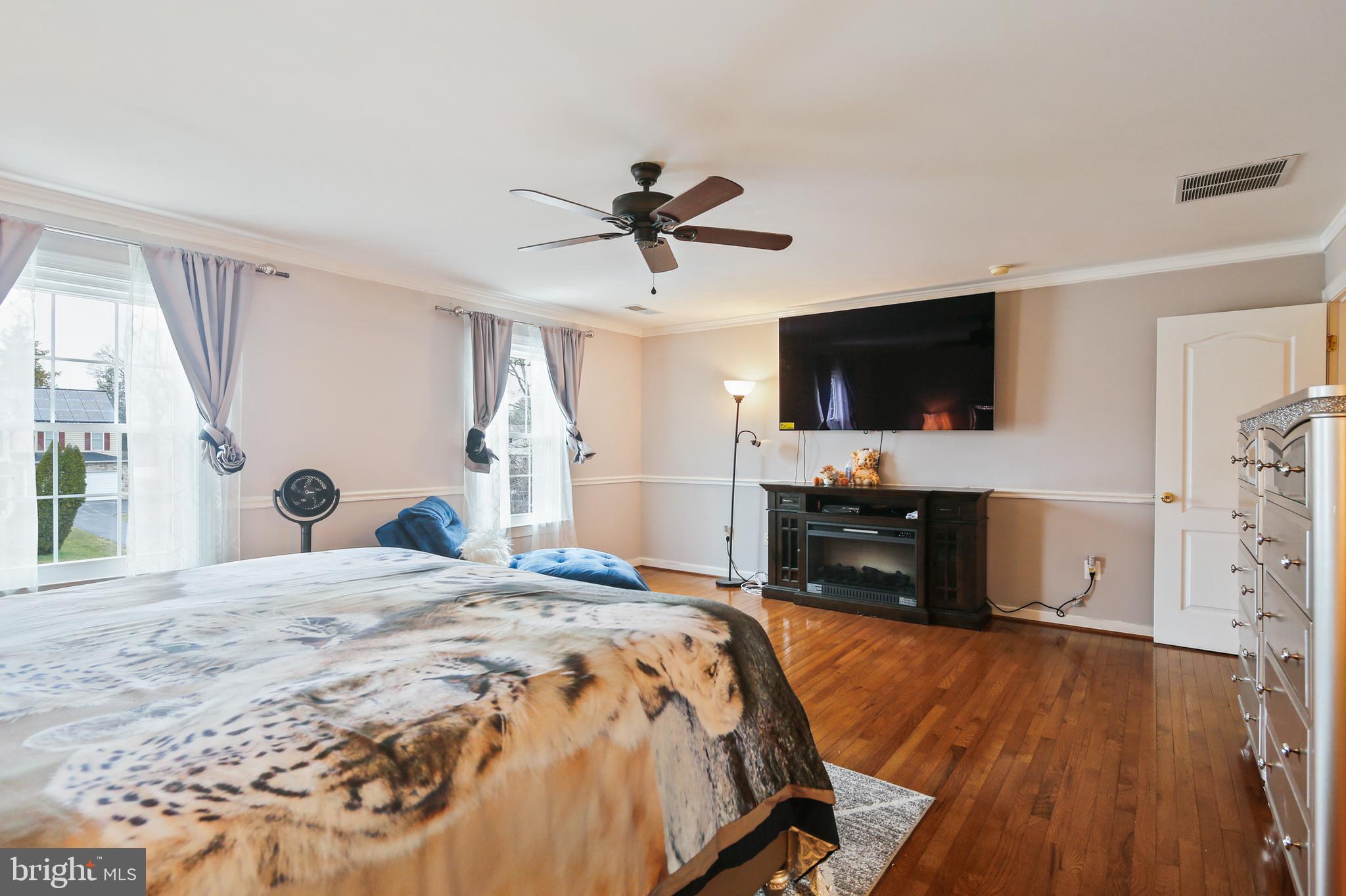 COLONIAL PARK - Residential