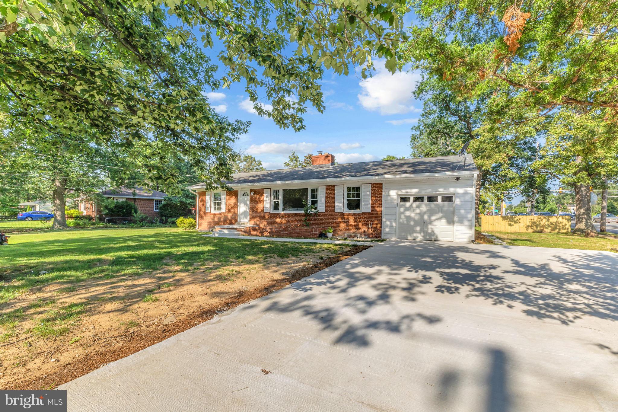 6400 INWOOD DRIVE