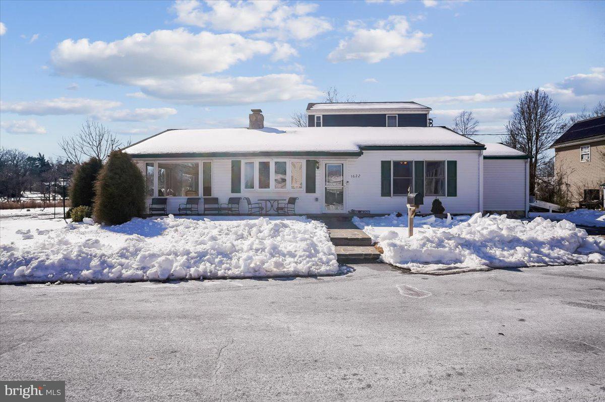 WOODLAND BEACH - Residential