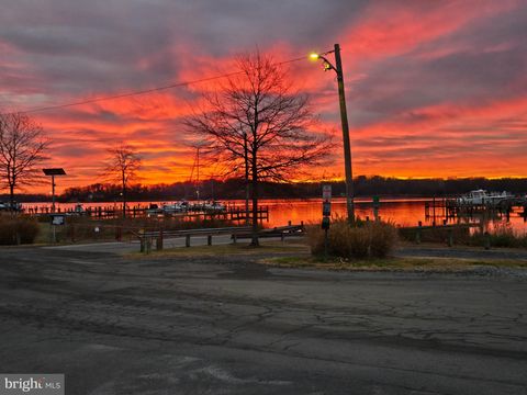 1622 GRANGE ROAD EDGEWATER MD 21037