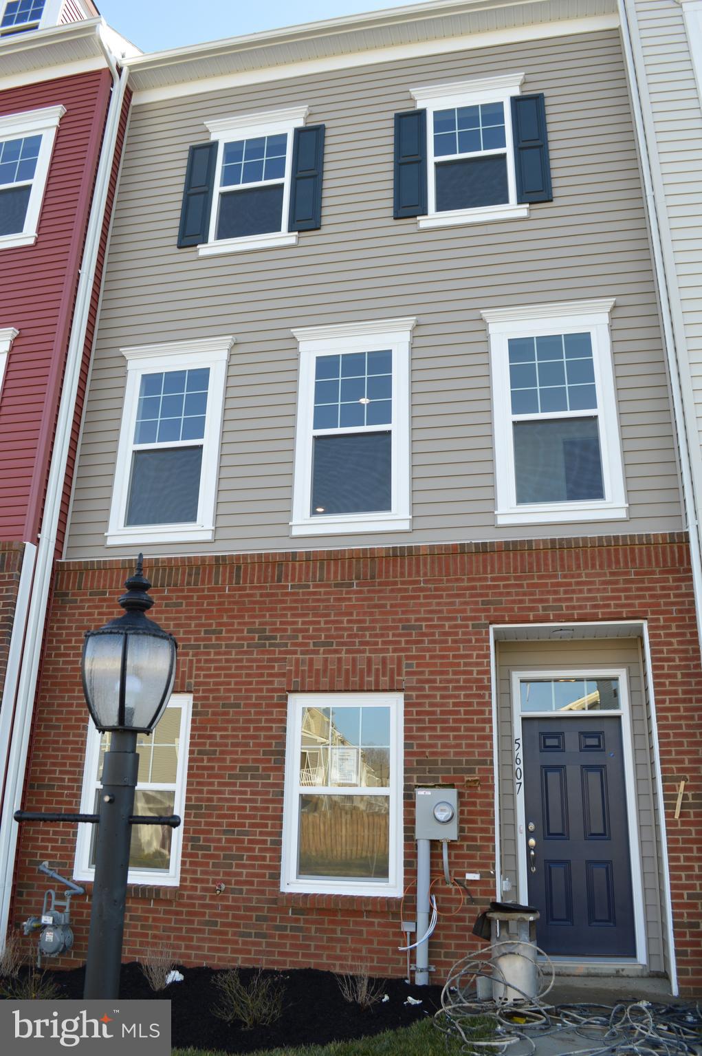 5607 TALLYN HUNT PLACE