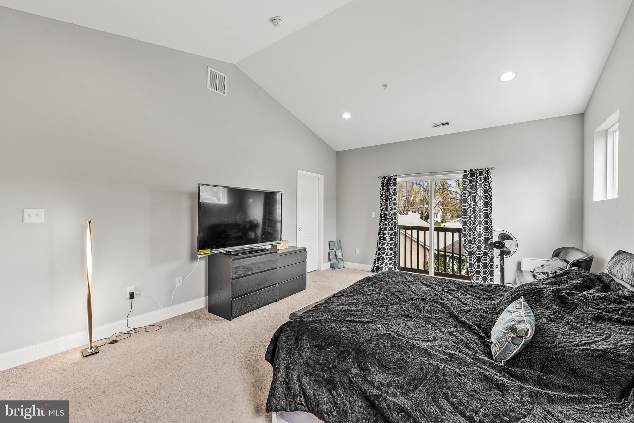 BRIGHTON - Residential