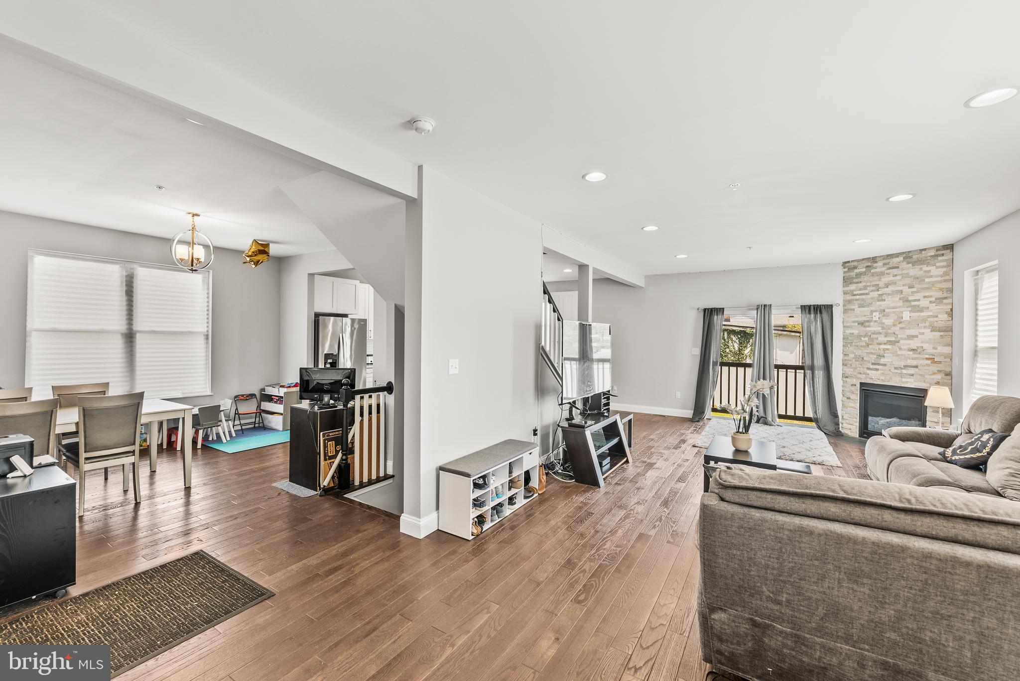 BRIGHTON - Residential