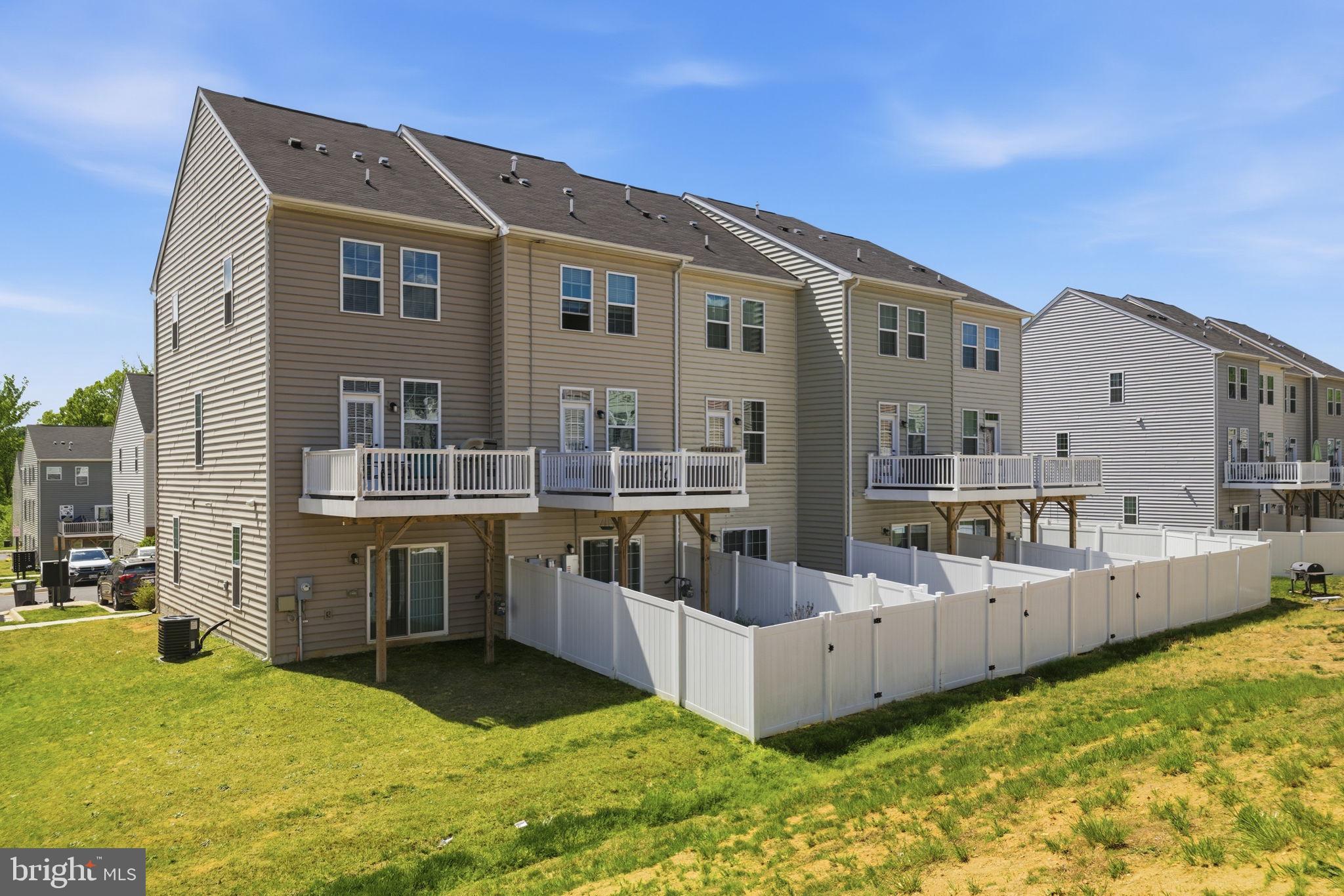 RAPPAHANNOCK LANDING - Residential