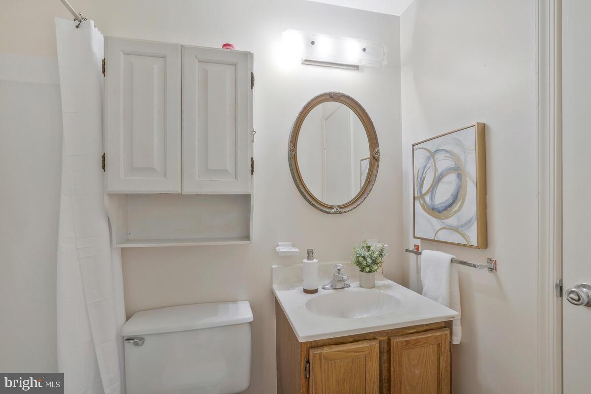 CLINTON PLAZA TOWNHOUSES - Residential