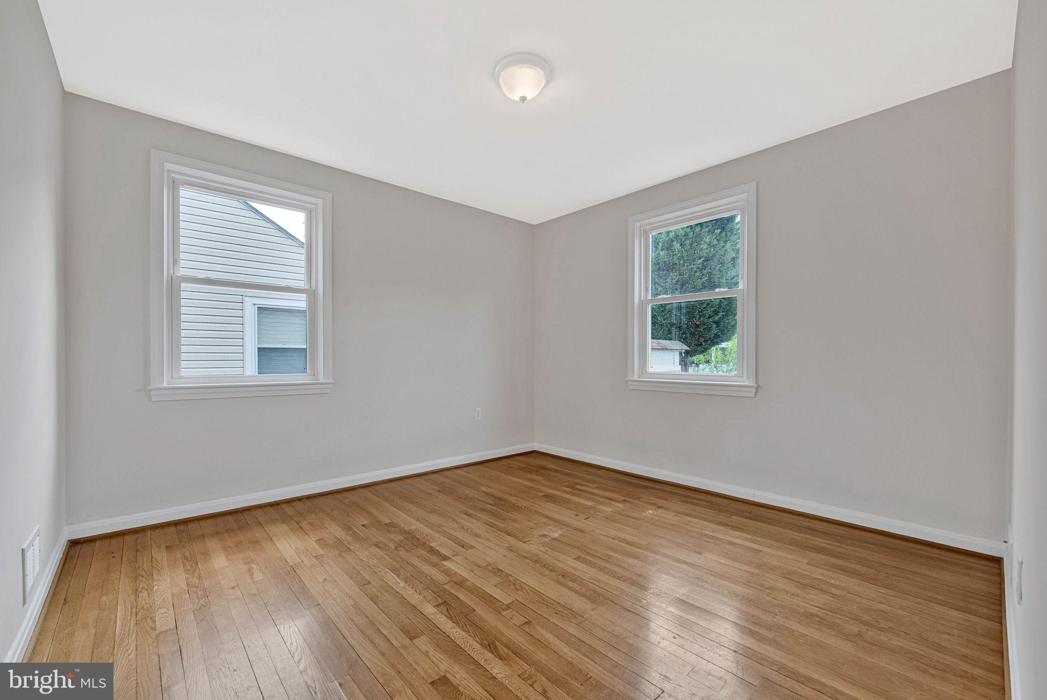 RIVERDALE PARK - Residential