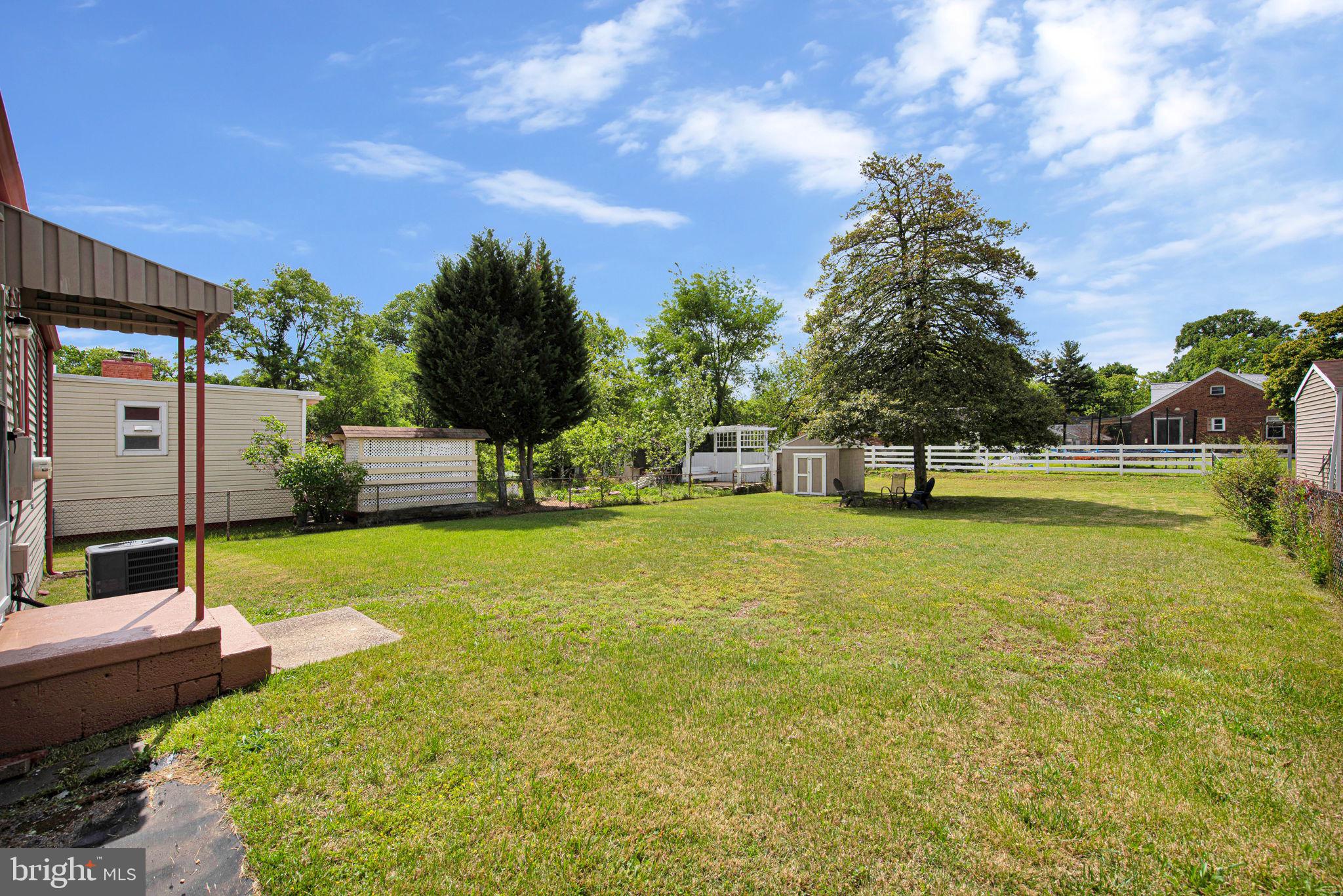 RIVERDALE PARK - Residential