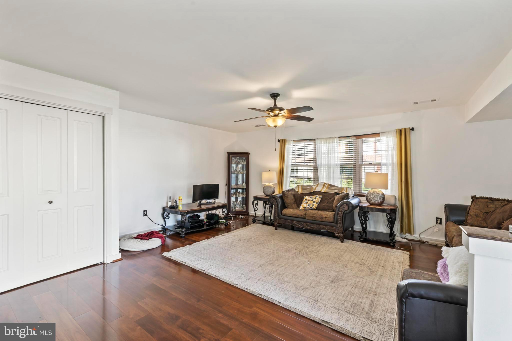 QUAKER GREEN - Residential