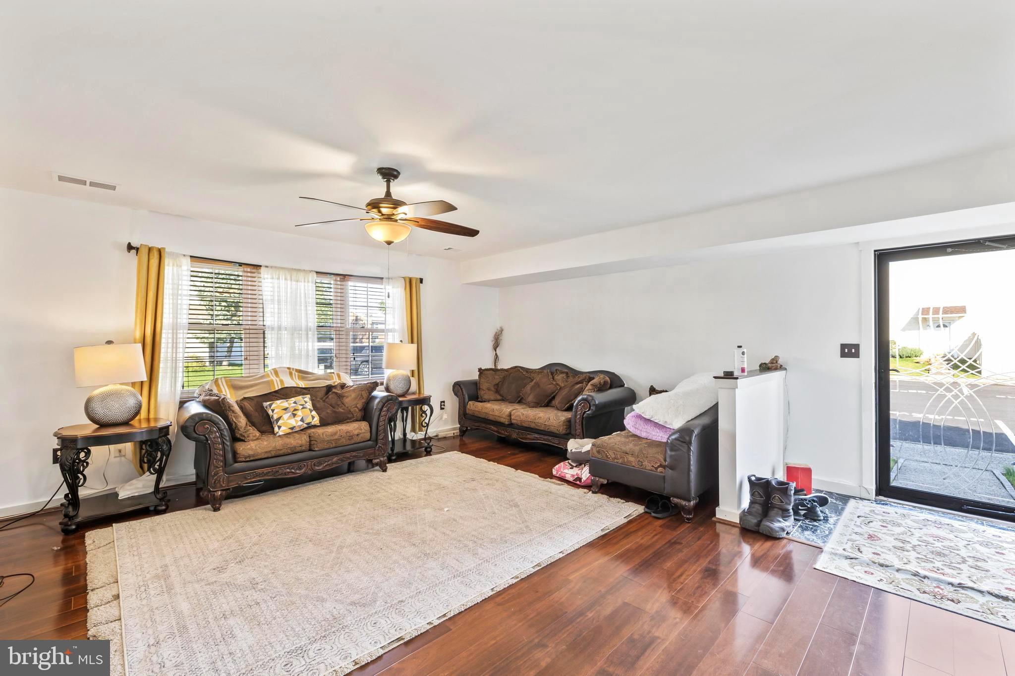 QUAKER GREEN - Residential