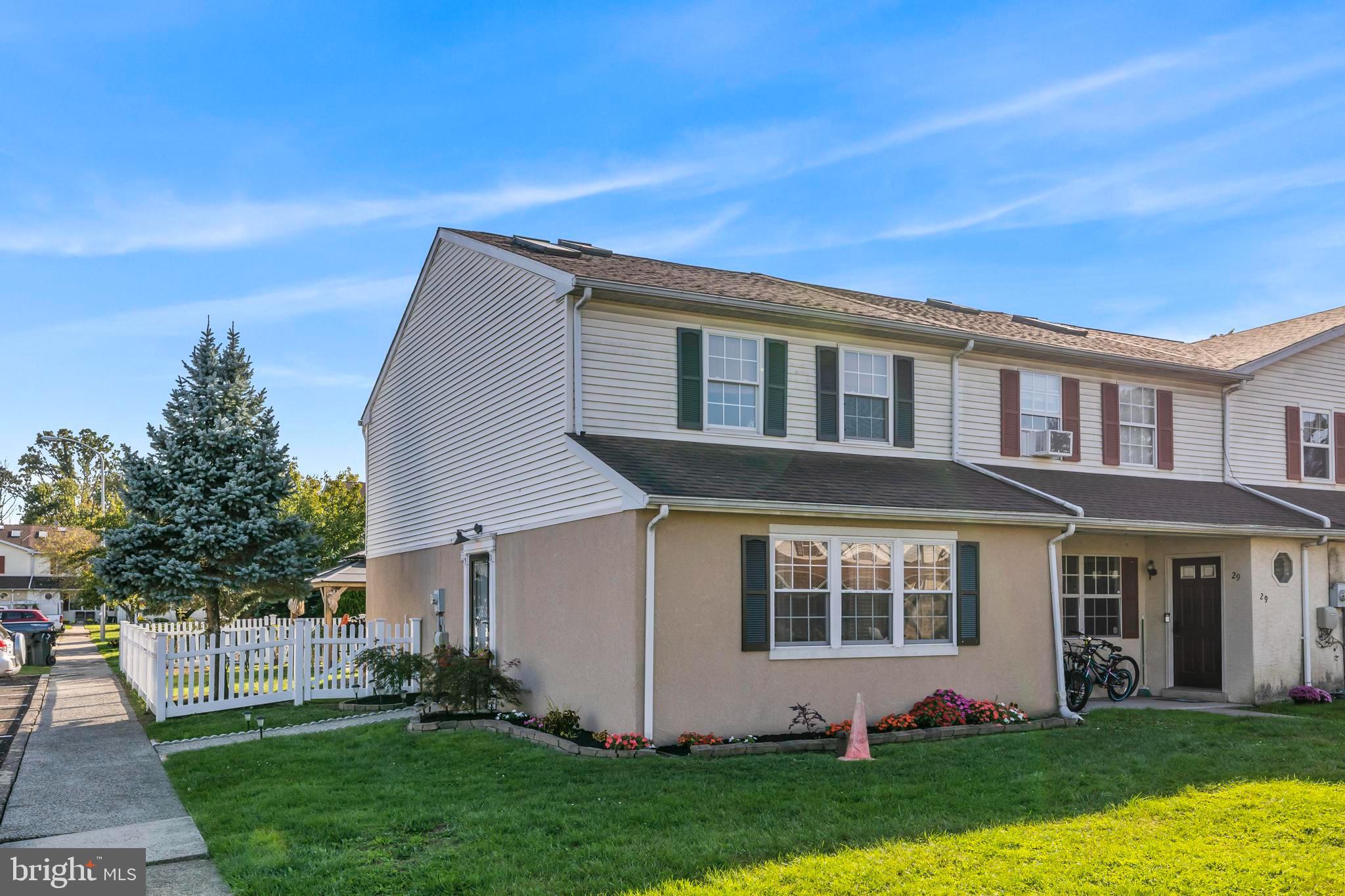 QUAKER GREEN - Residential