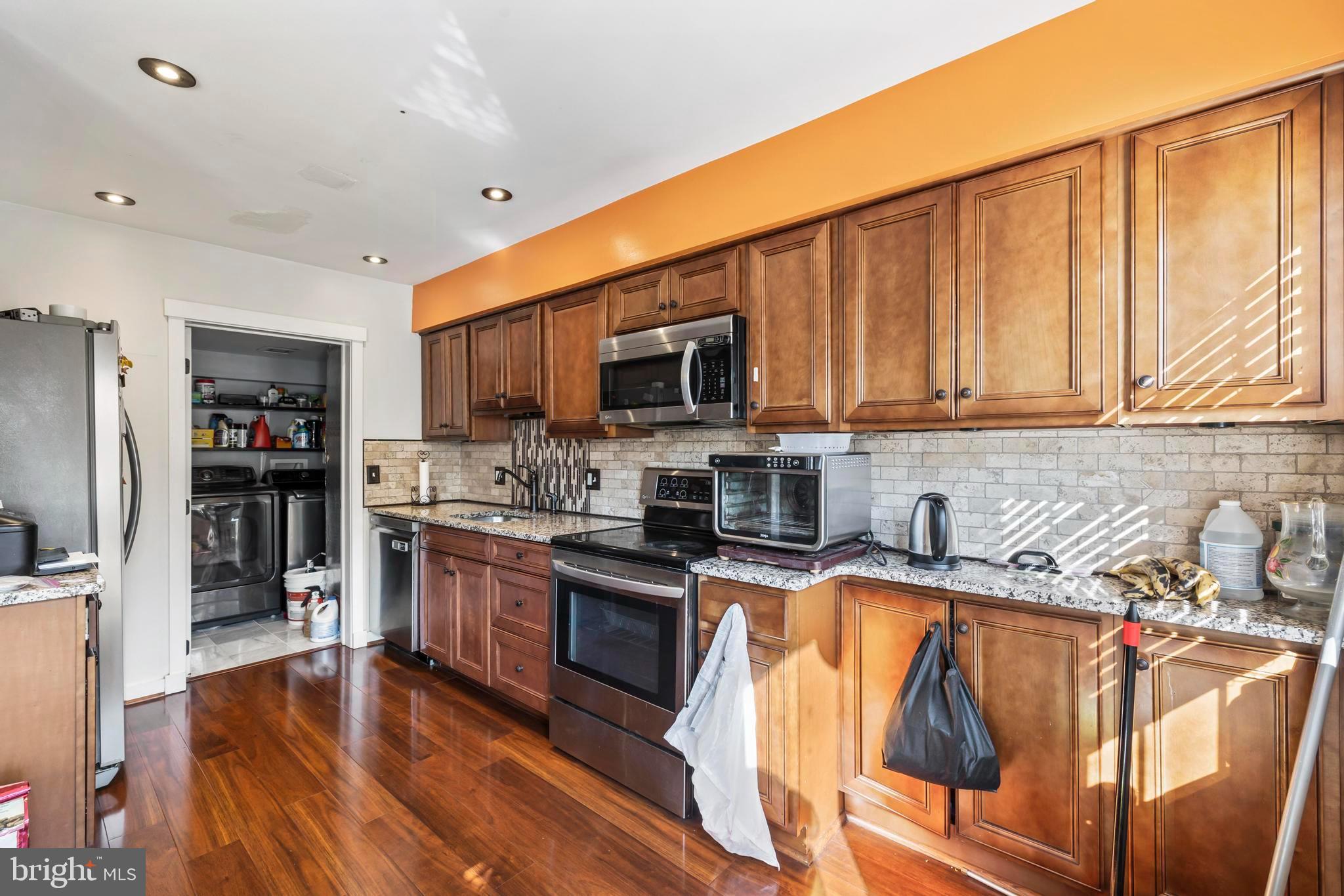 QUAKER GREEN - Residential