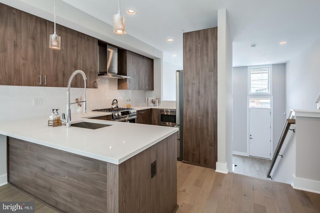 Photo of 328 Fairmount Avenue, PHILADELPHIA, PA 19123 (MLS # PAPH2577464)