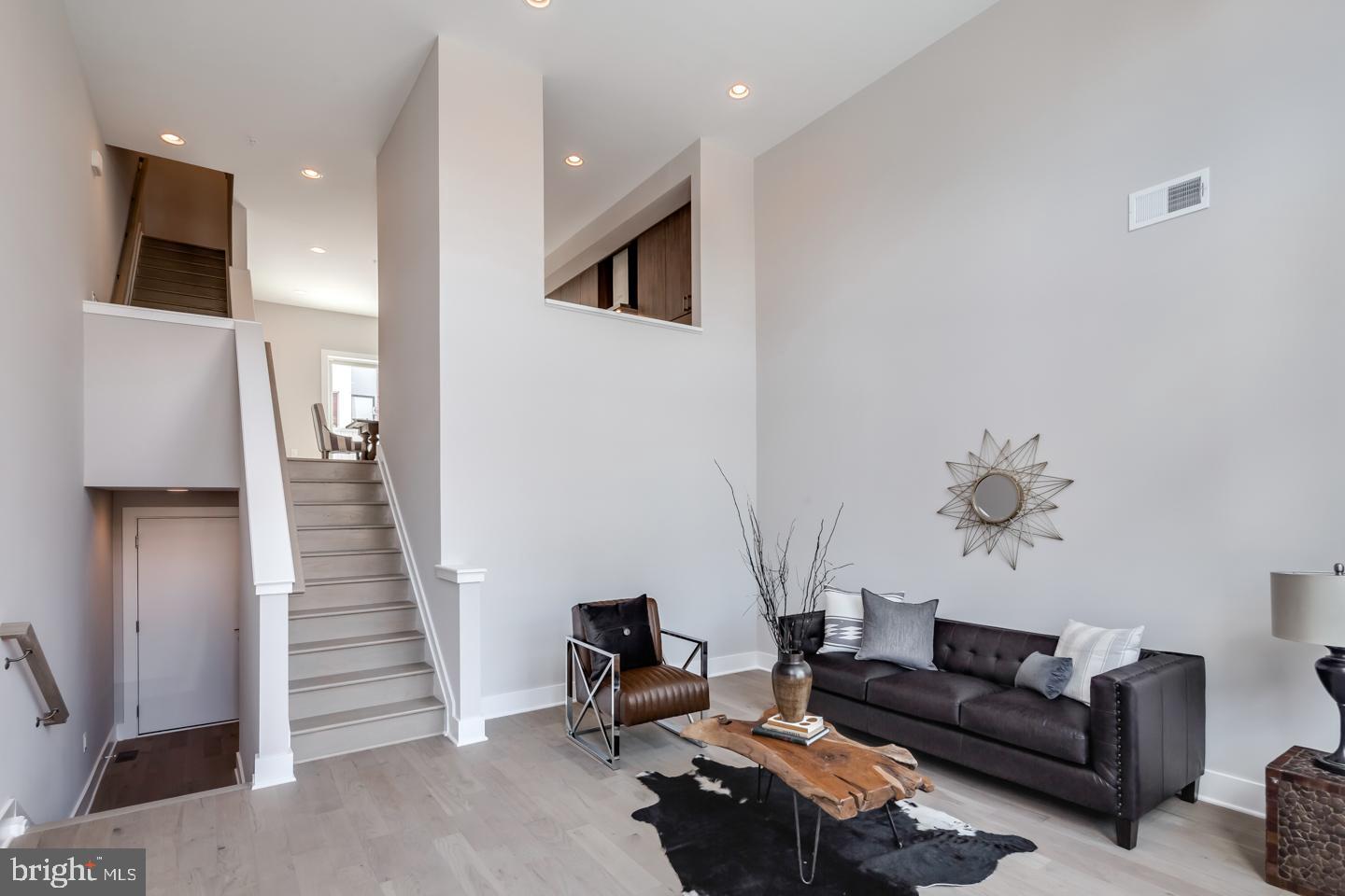 328 FAIRMOUNT AVENUE