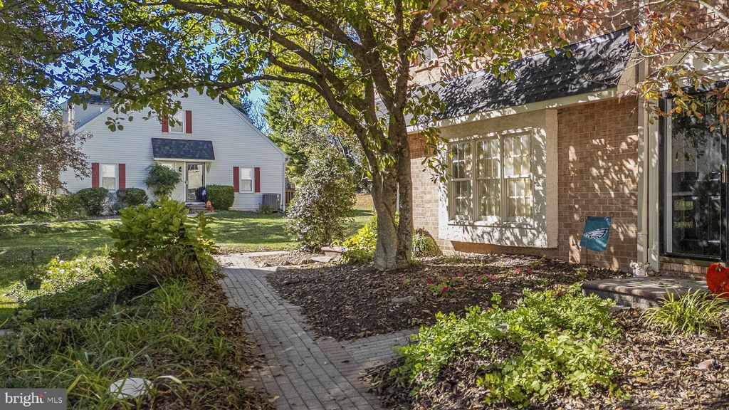 Photo of 302 Everest Circle #302, WEST CHESTER, PA 19382 (MLS # PACT2111702)