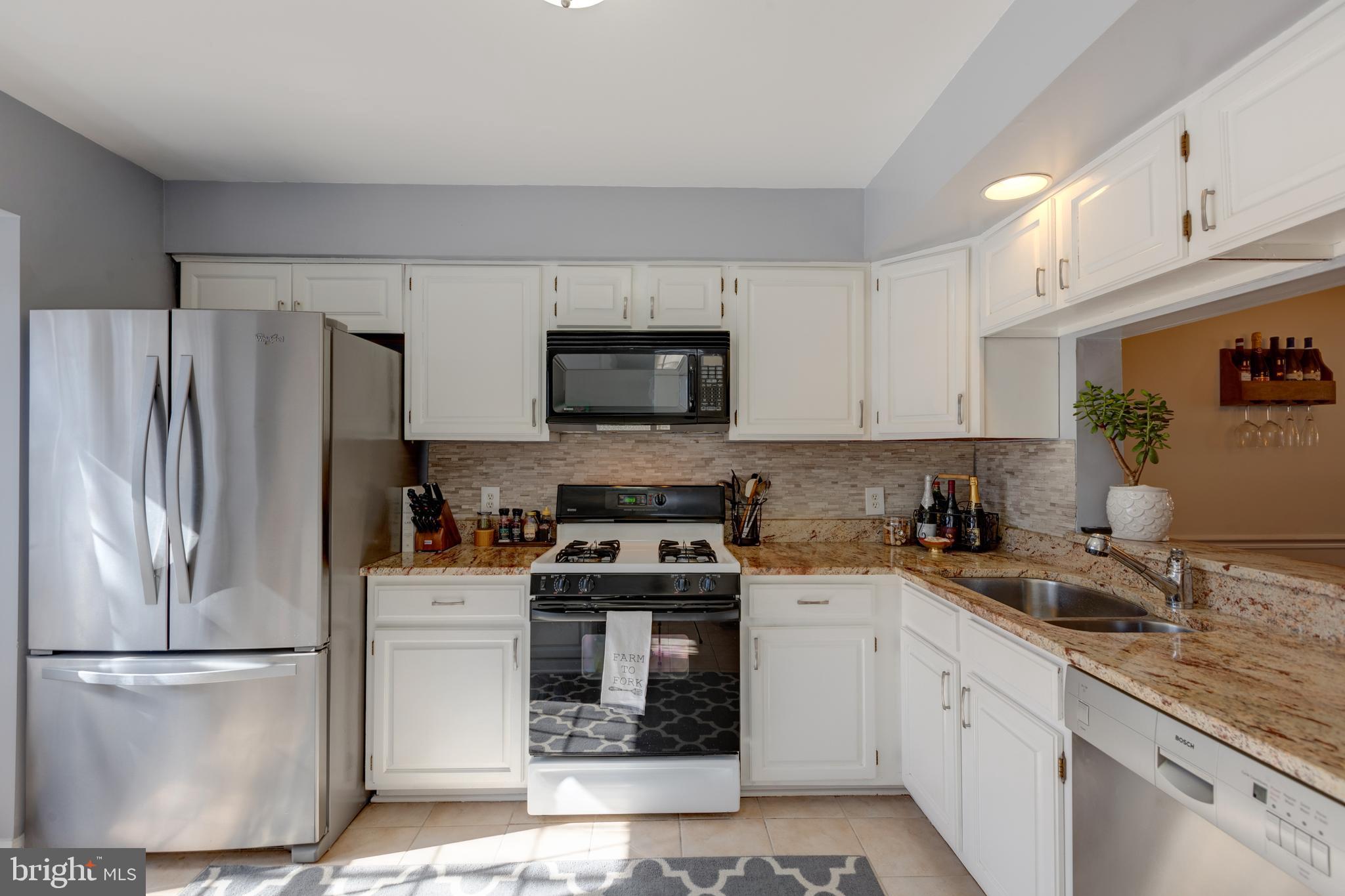 PINECREST - Residential