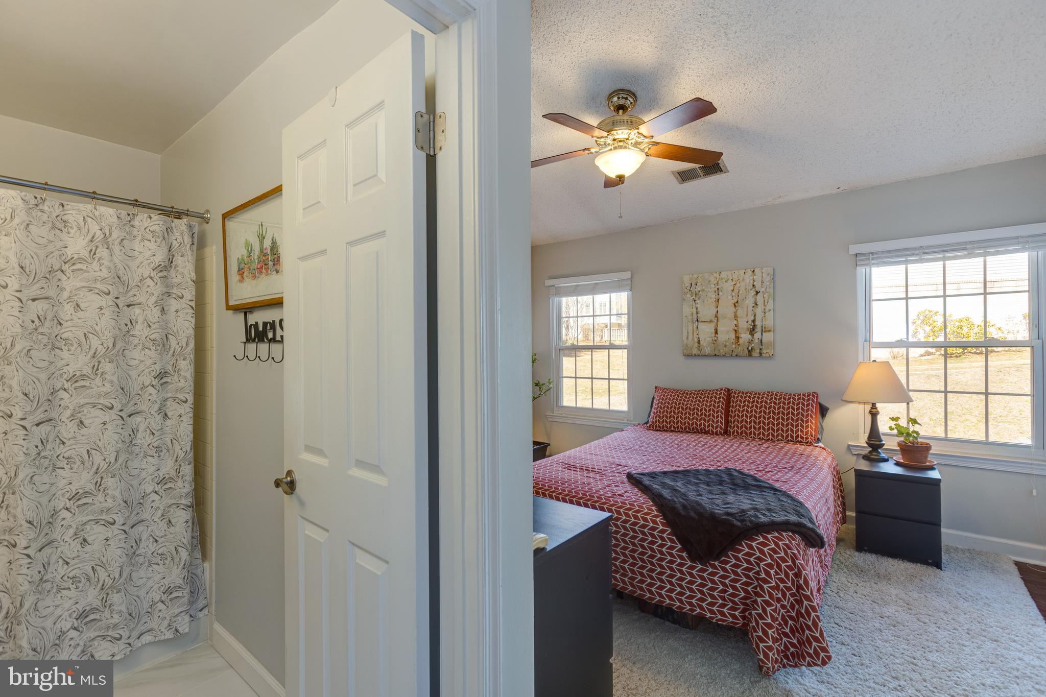 PINECREST - Residential