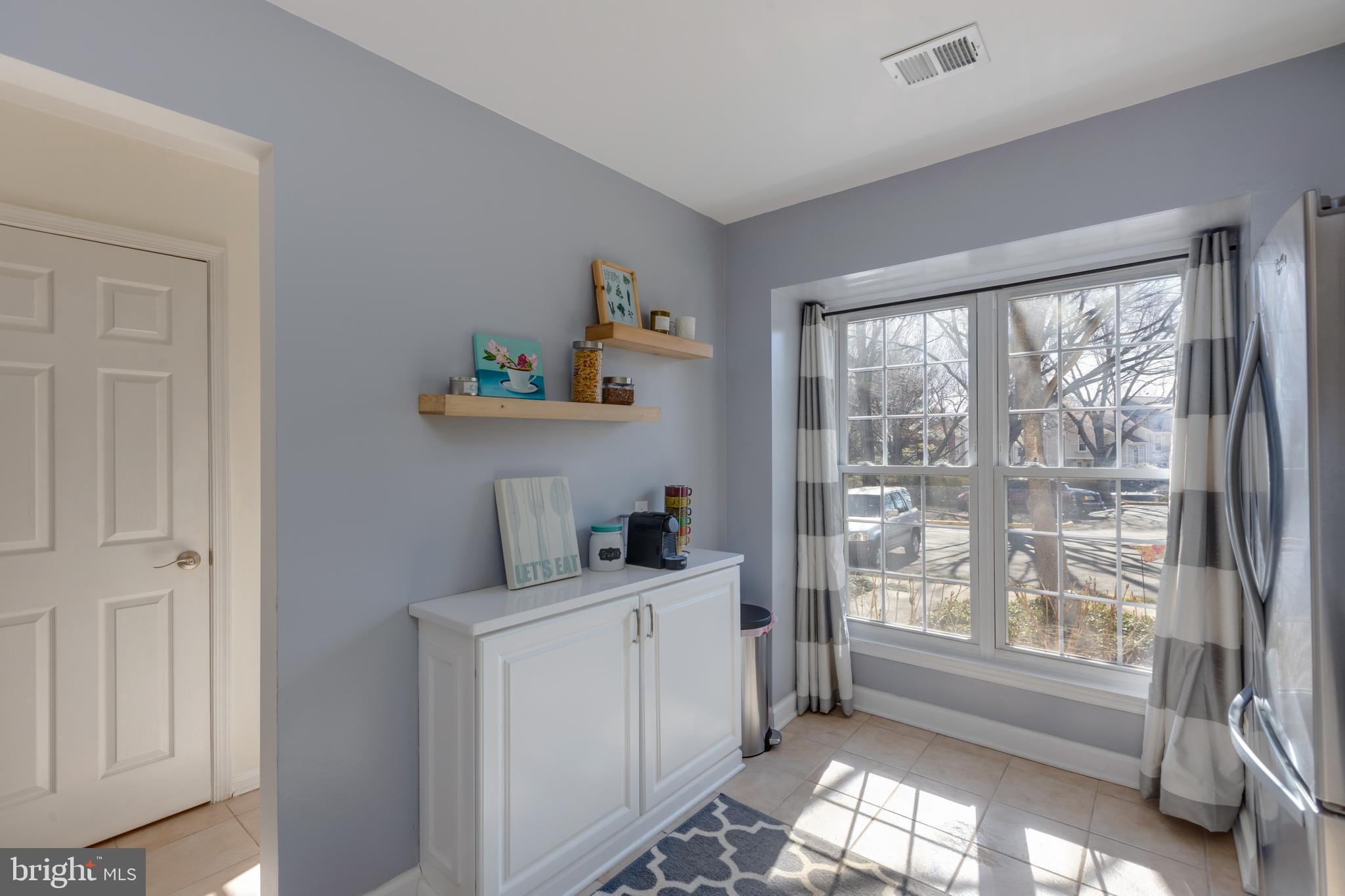 PINECREST - Residential