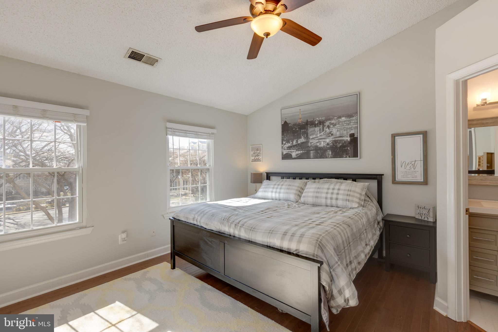 PINECREST - Residential