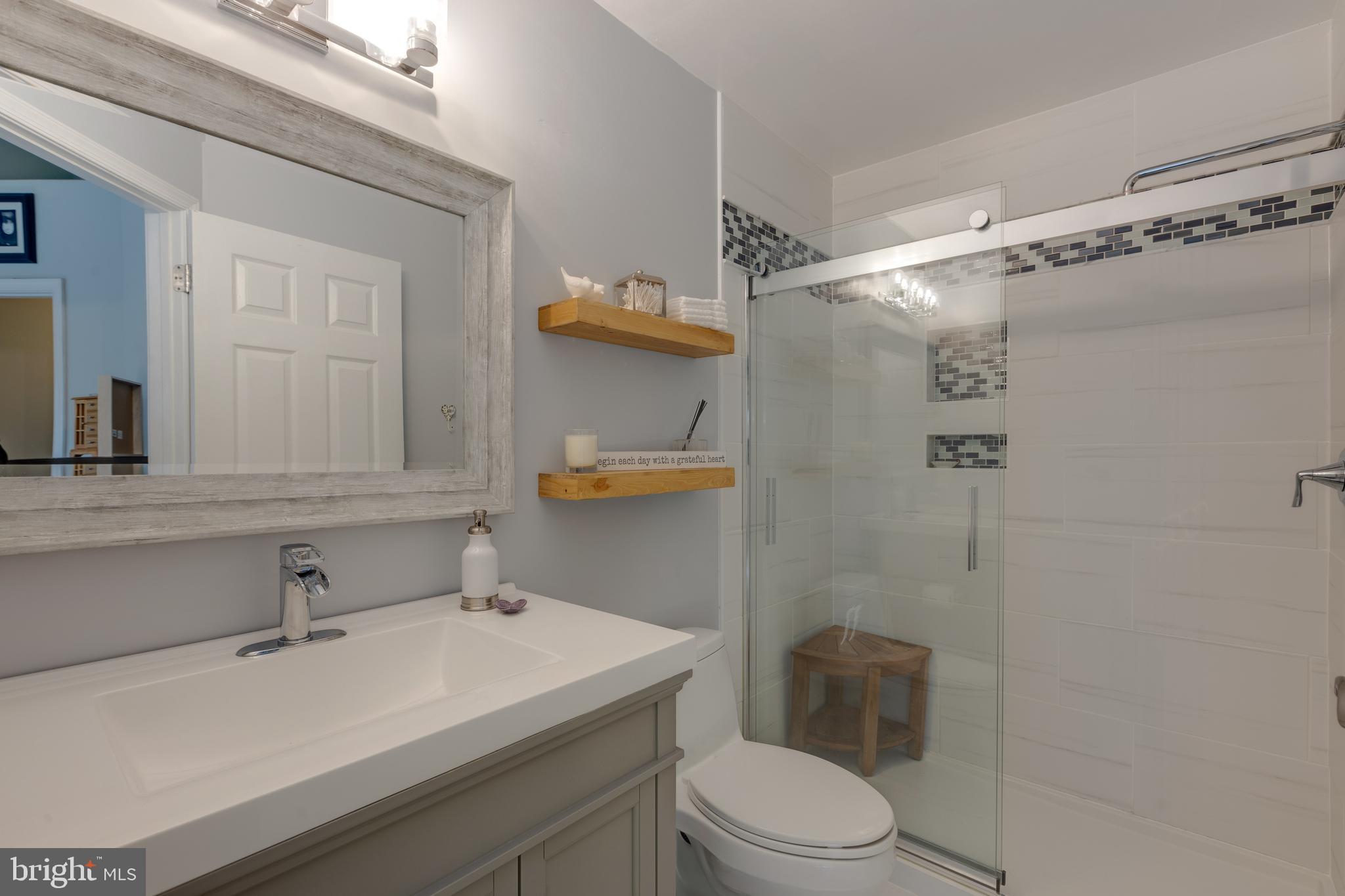 PINECREST - Residential