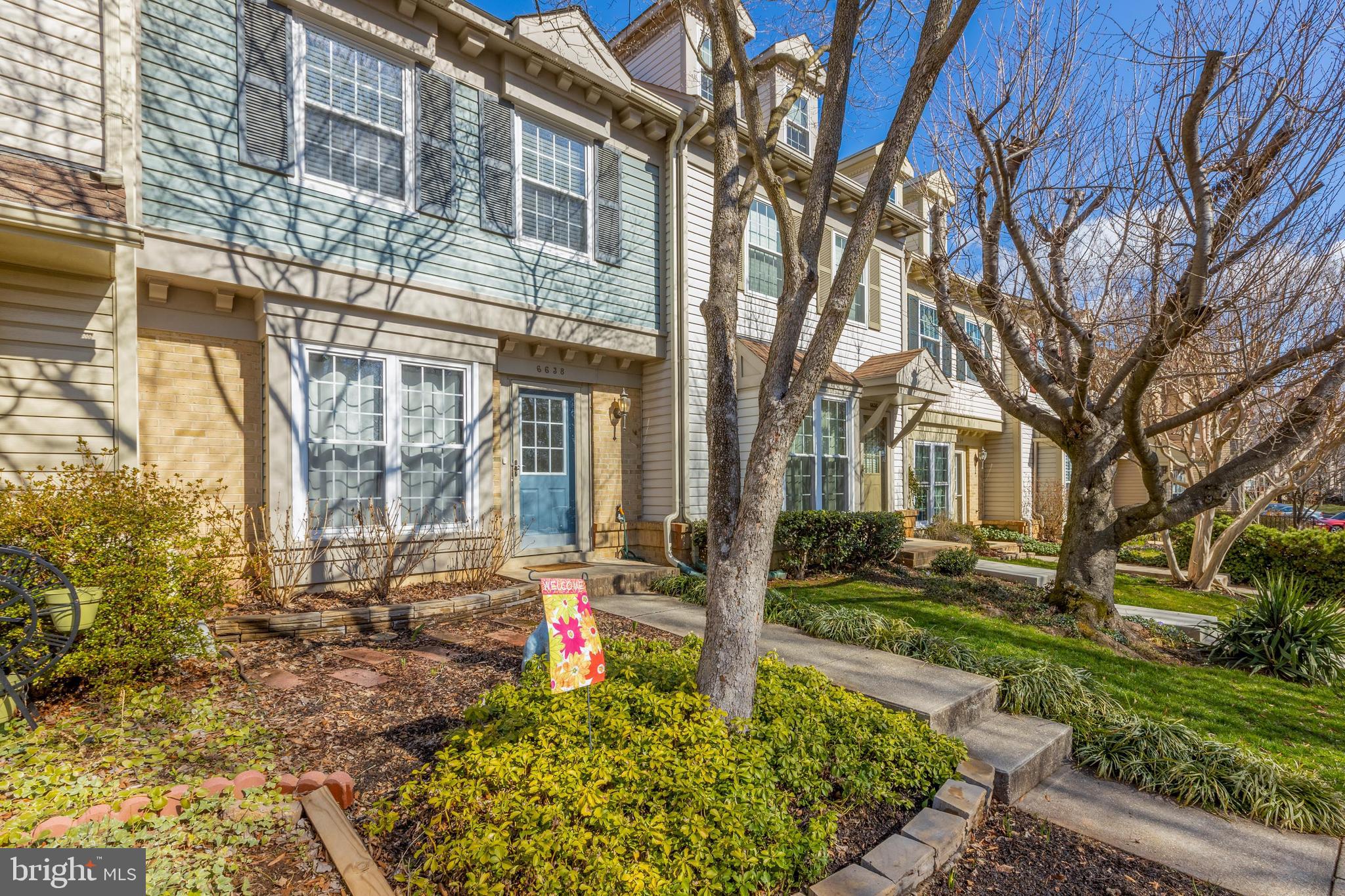 PINECREST - Residential