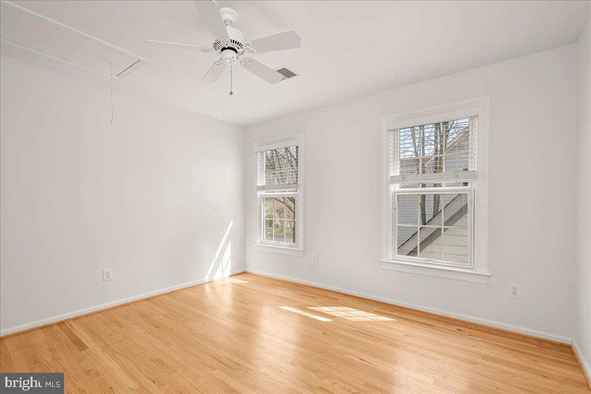 AYRLAWN - Residential