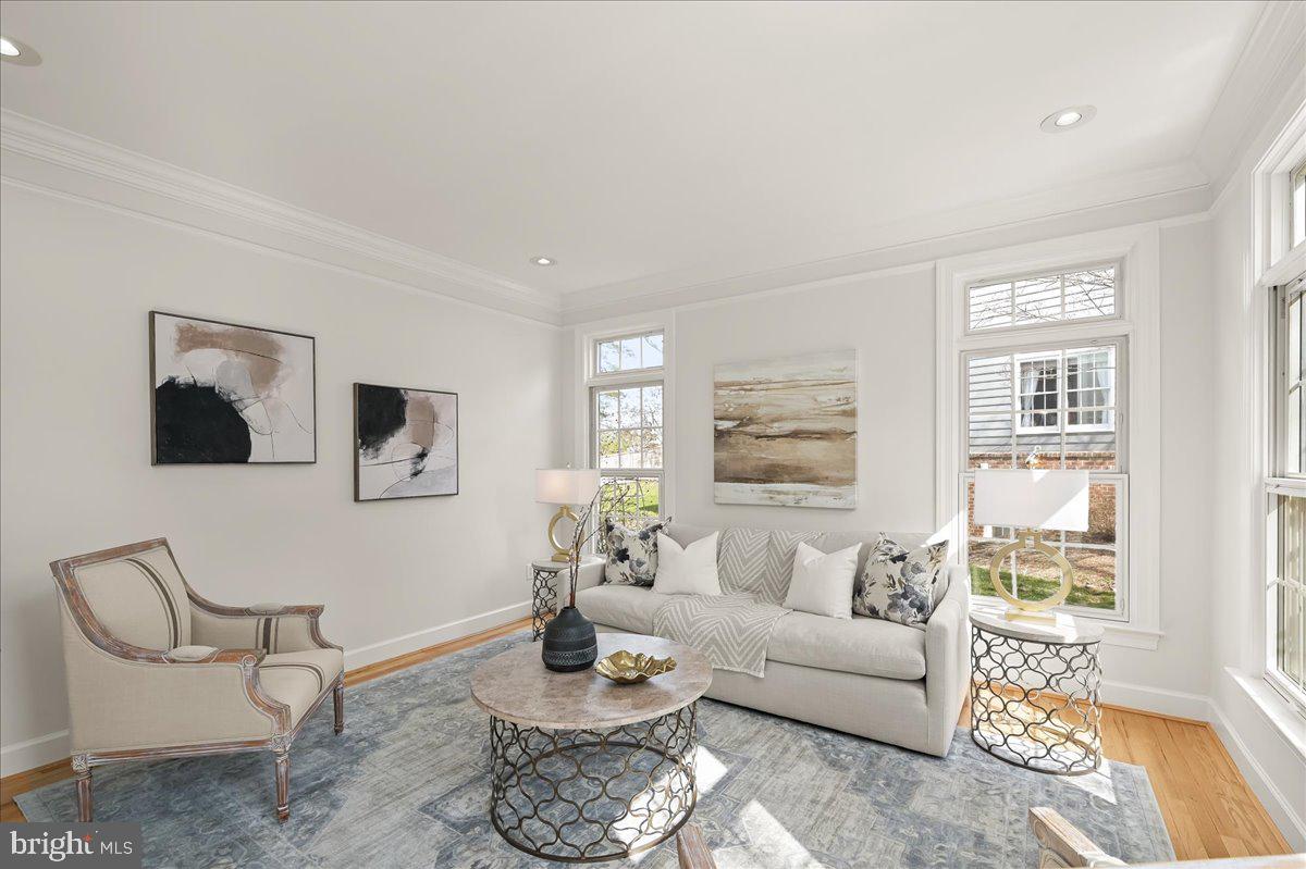 AYRLAWN - Residential