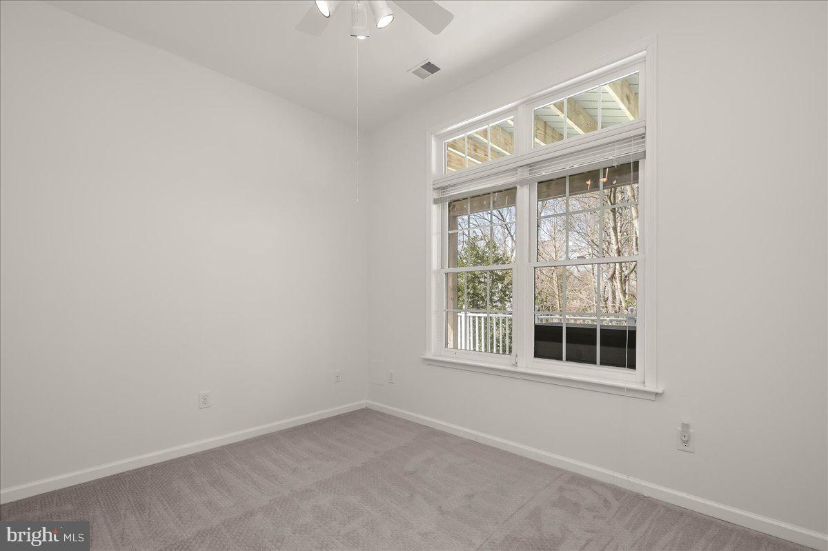 AYRLAWN - Residential