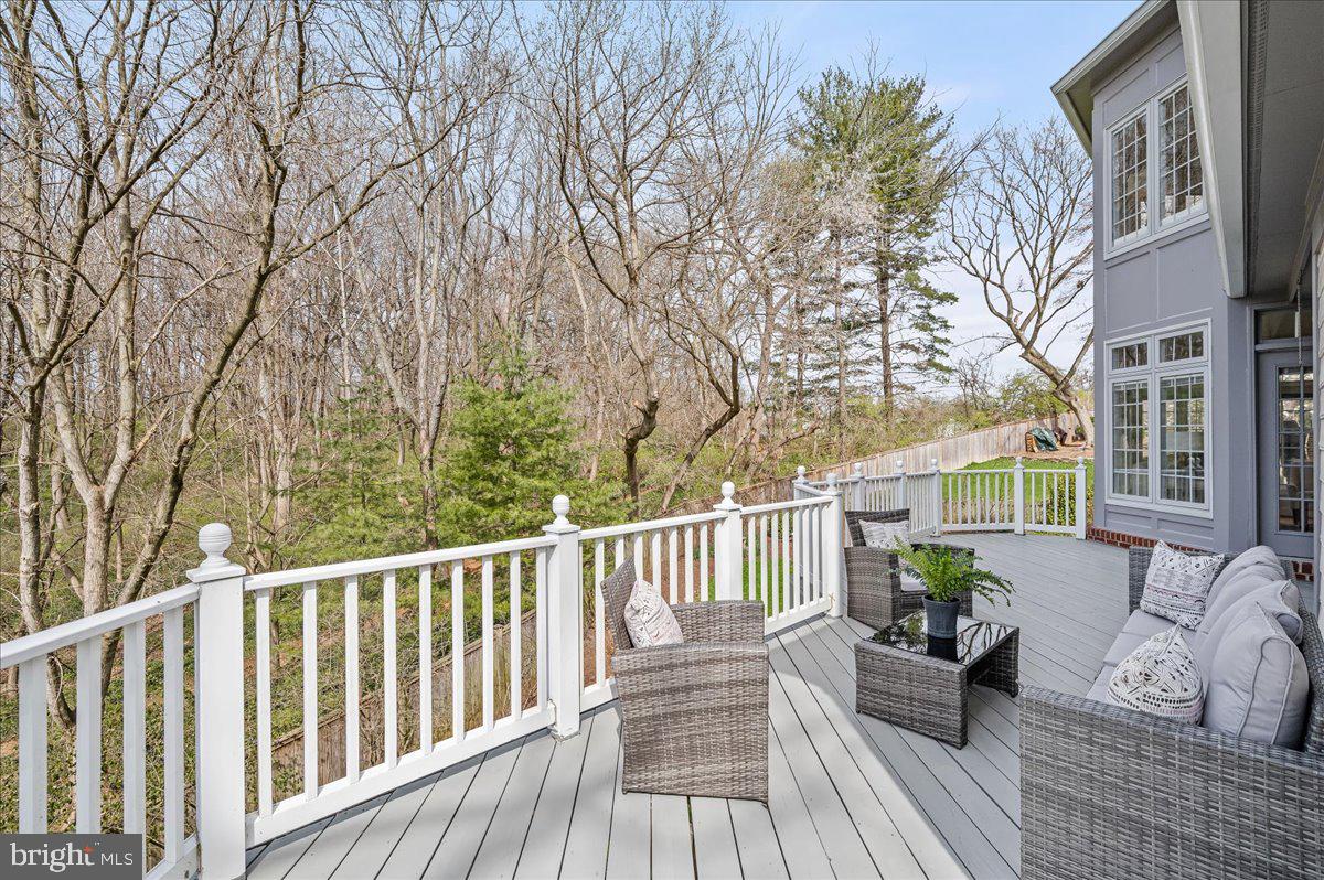 AYRLAWN - Residential