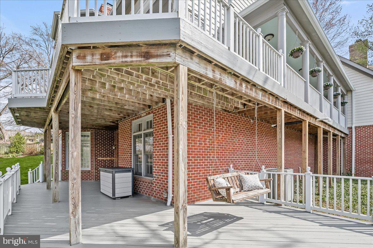 AYRLAWN - Residential