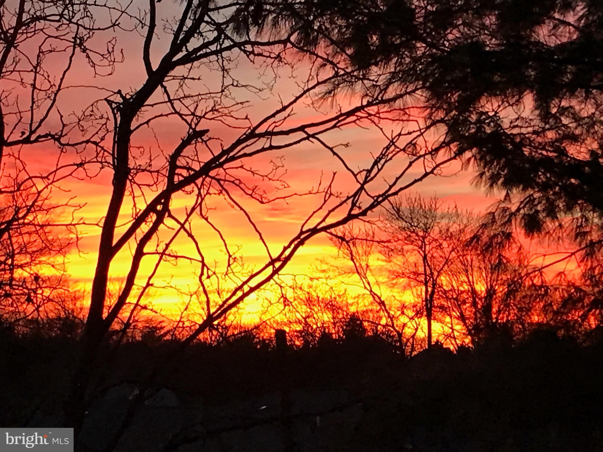 AYRLAWN - Residential