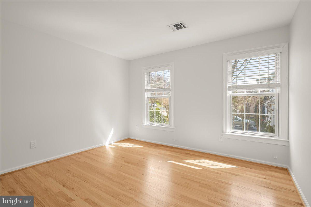 AYRLAWN - Residential