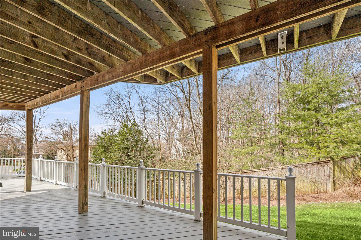 AYRLAWN - Residential