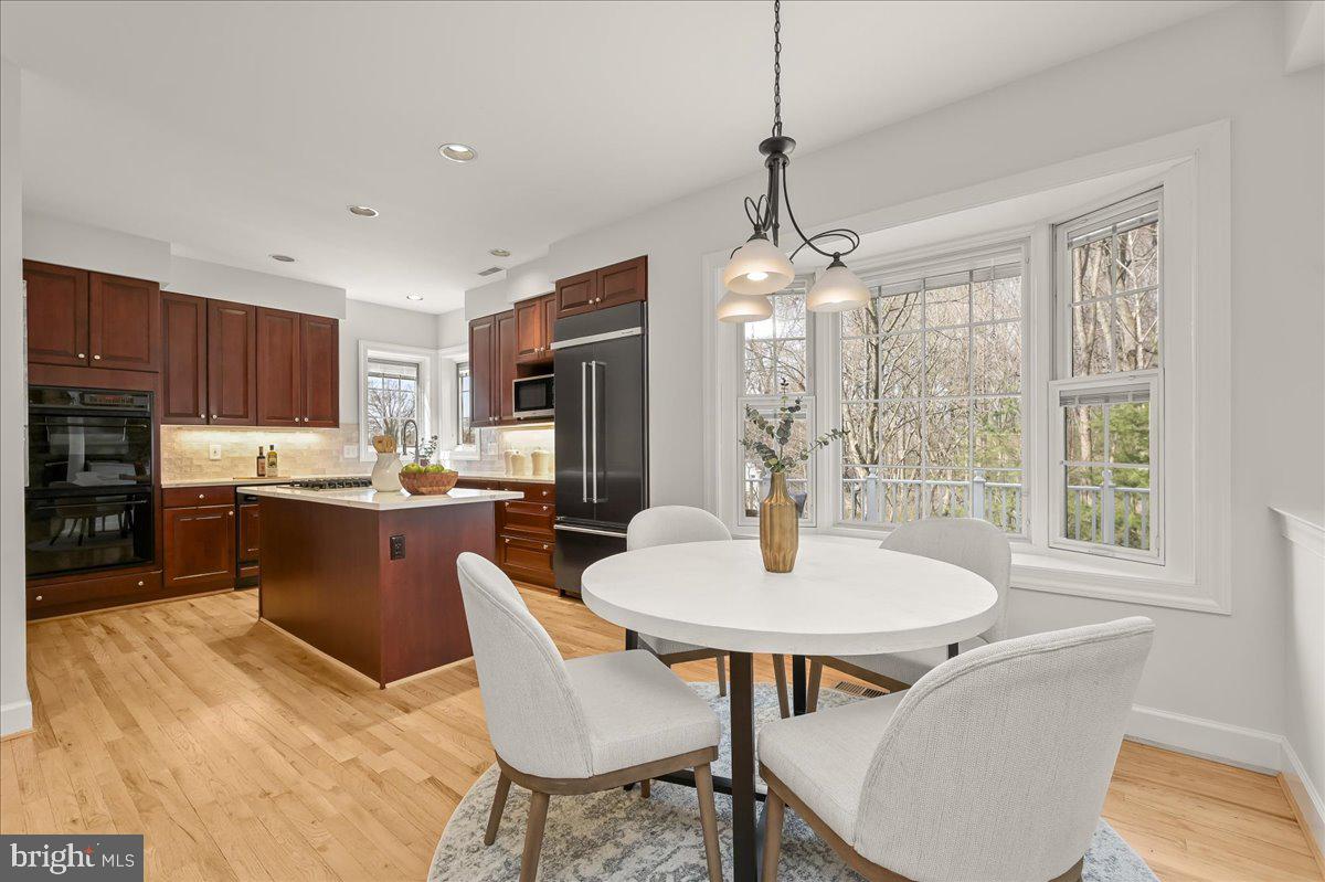 AYRLAWN - Residential