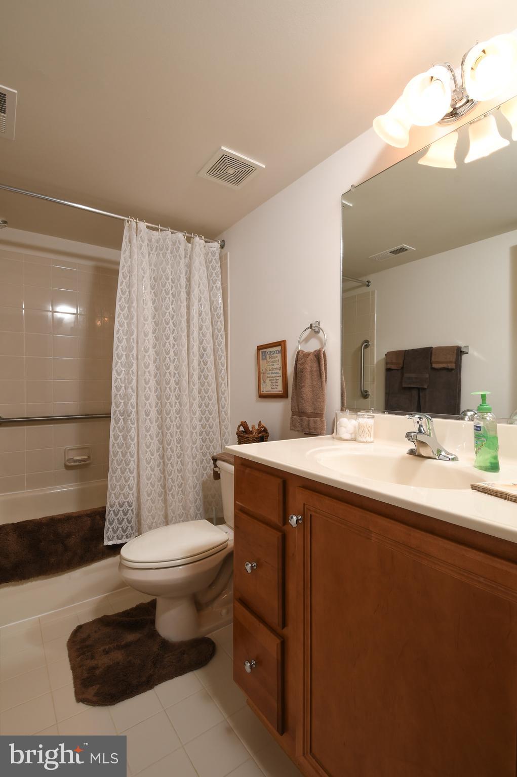 VILLAS AT SNOWDEN - Residential