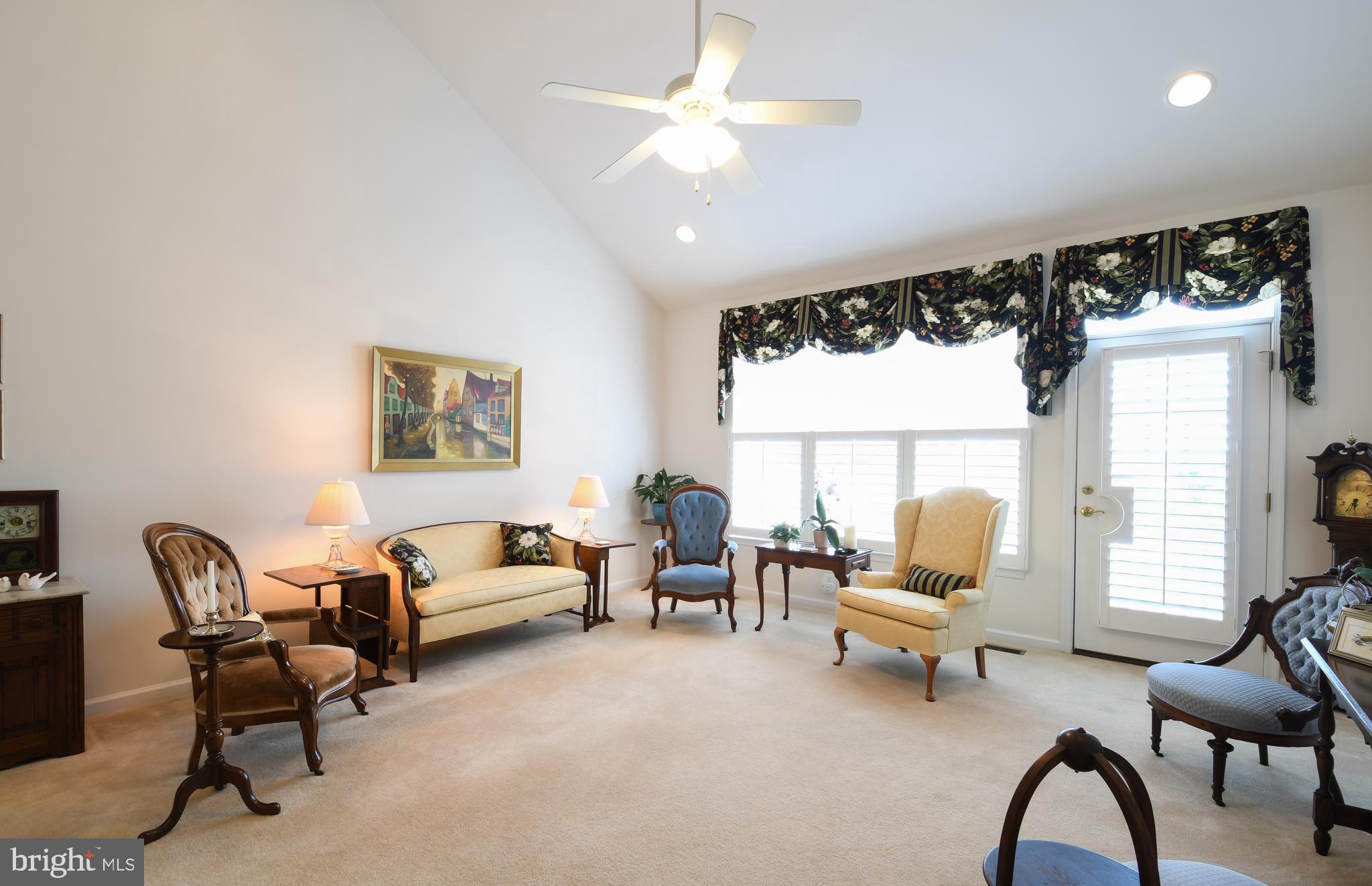 VILLAS AT SNOWDEN - Residential