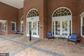 2055 26TH STREET S 5-103