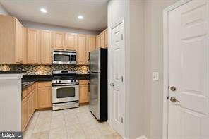 2055 26TH STREET S 5-103