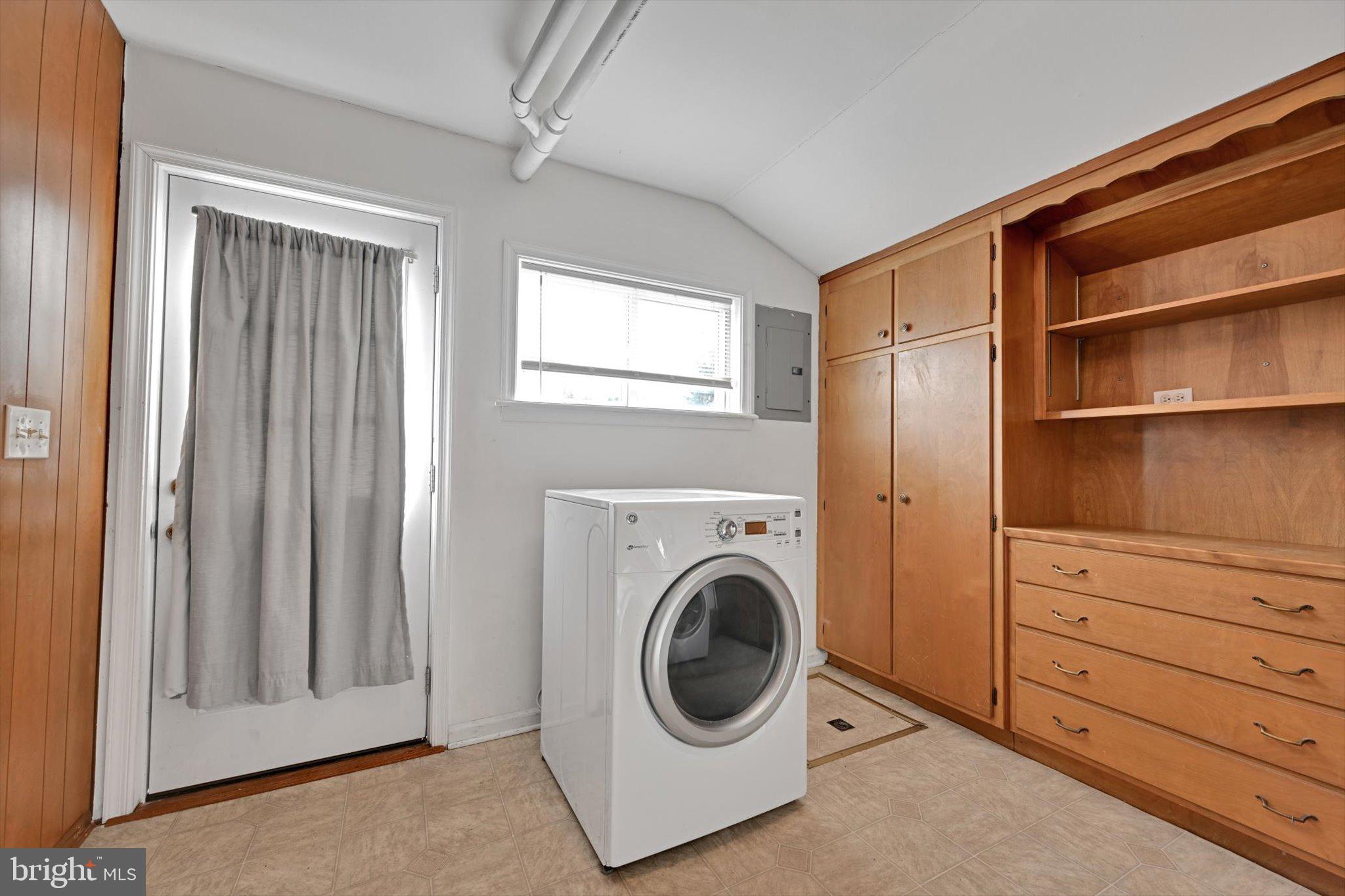 WARD 8 - Residential