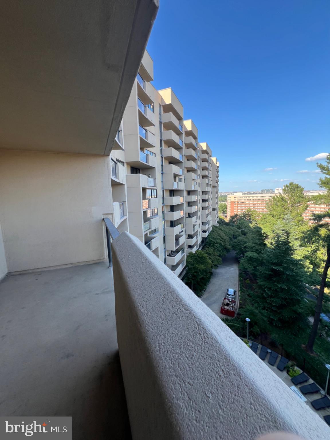 ARLINGTON - Residential