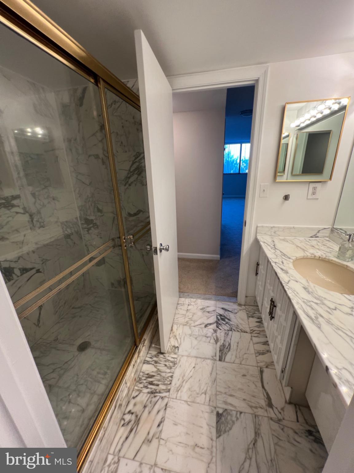 ARLINGTON - Residential