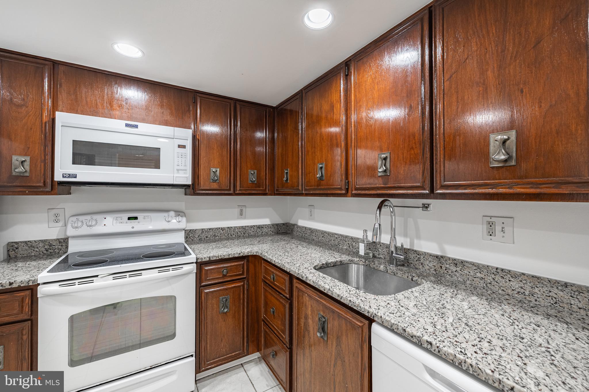 ARLINGTON - Residential